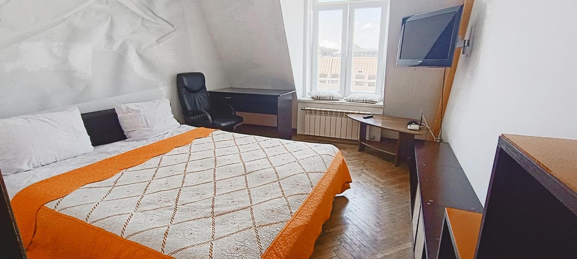 Апартаменти В Центрі На Галицький Для Чотирьох Lviv Dış mekan fotoğraf