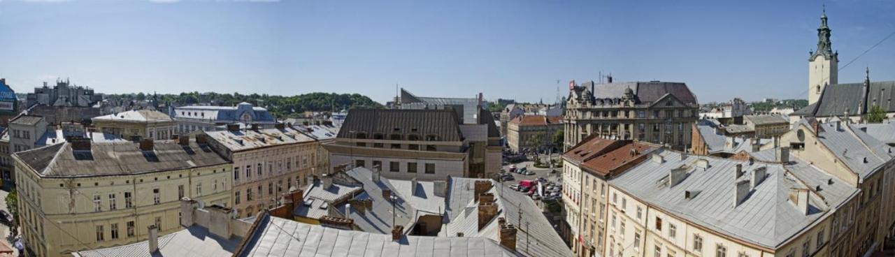Апартаменти В Центрі На Галицький Для Чотирьох Lviv Dış mekan fotoğraf